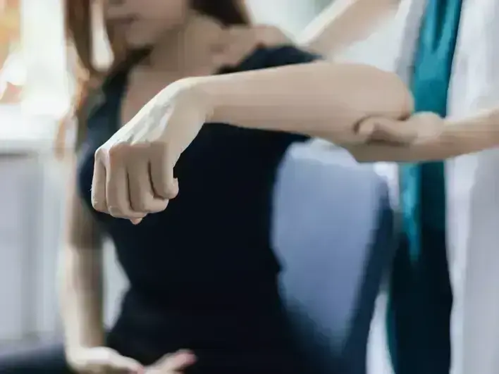 Car Accident Injury Rehabilitation in Country Club Estates, GA - Arrowhead Clinic Chiropractic